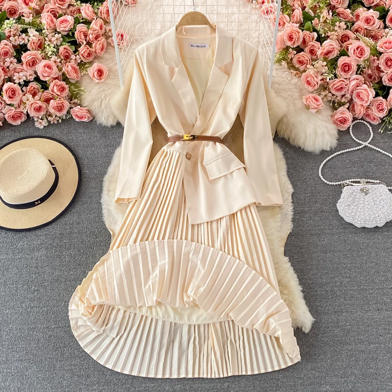 Женское винтажное длинное платье с поясом, плиссированное Однотонное Платье макси с высокой талией в Корейском стиле, уличная одежда
Женское винтажное длинное платье с поясом, плиссированное Однотонное Платье макси с высокой талией в Корейском стиле, уличная одежда