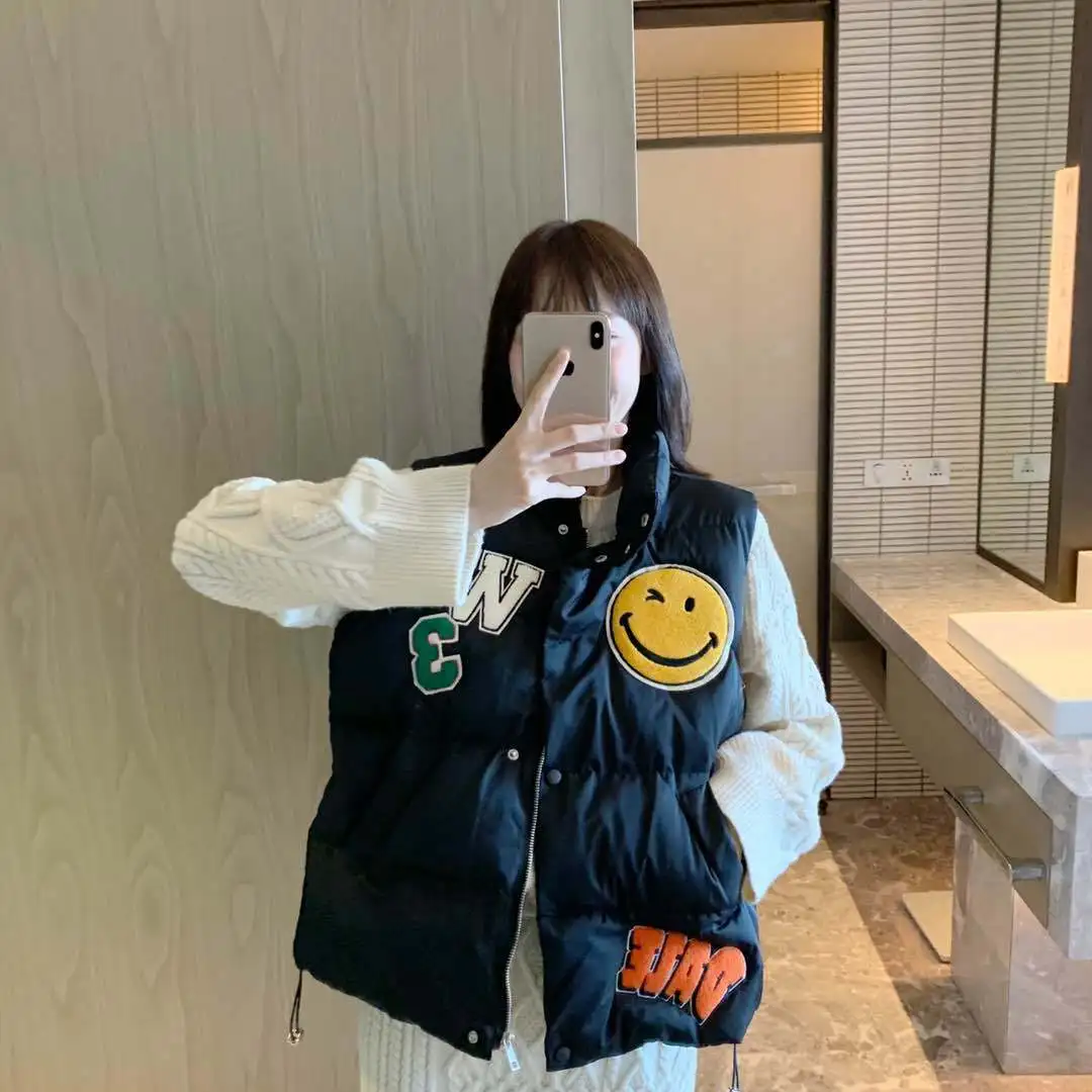 2021 autumn and winter women's white duck down down jacket fleece smiley face letter labeling casual loose and thin waistcoat
2021 autumn and winter women's white duck down down jacket fleece smiley face letter labeling casual loose and thin waistcoat