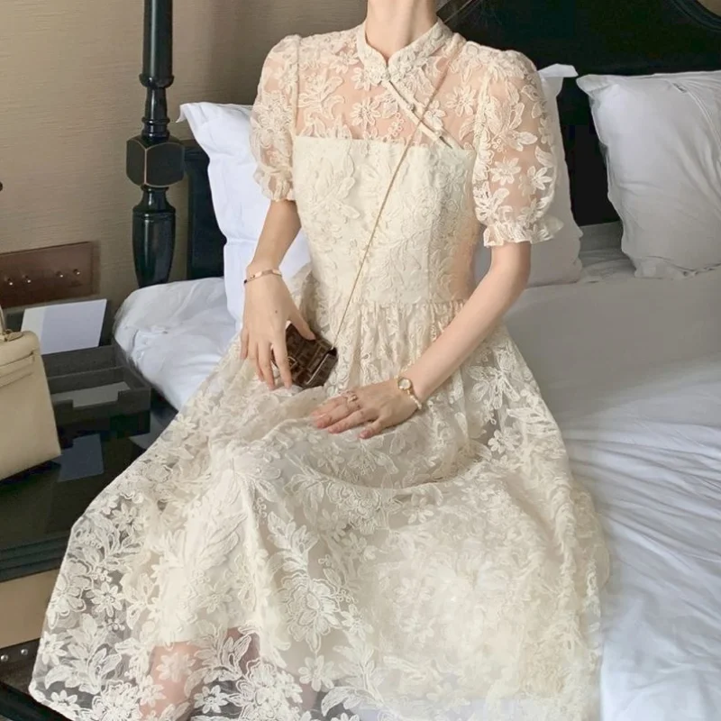 Women Dress Embroidery French Vintage Cheongsam Midi Elegant Lace Floral Dress Summer Casual Party Princess Fairy Dress 2021
Women Dress Embroidery French Vintage Cheongsam Midi Elegant Lace Floral Dress Summer Casual Party Princess Fairy Dress 2021