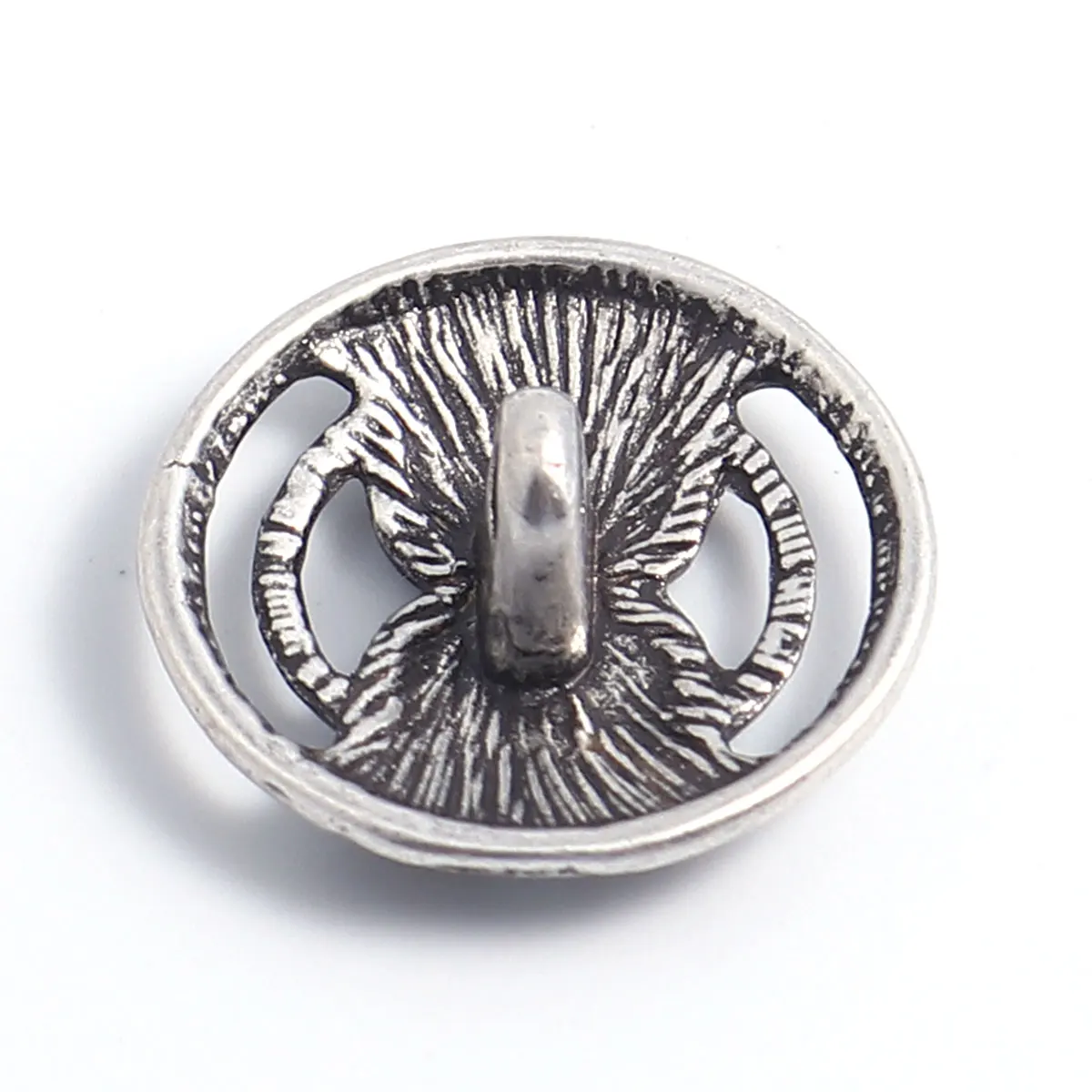 10PCs 17mm Zinc Based Alloy Metal Antique Silver Color Single Hole Round For Sewing DIY Handmade Decoration Sewing Utensils 2021
10PCs 17mm Zinc Based Alloy Metal Antique Silver Color Single Hole Round For Sewing DIY Handmade Decoration Sewing Utensils 2021