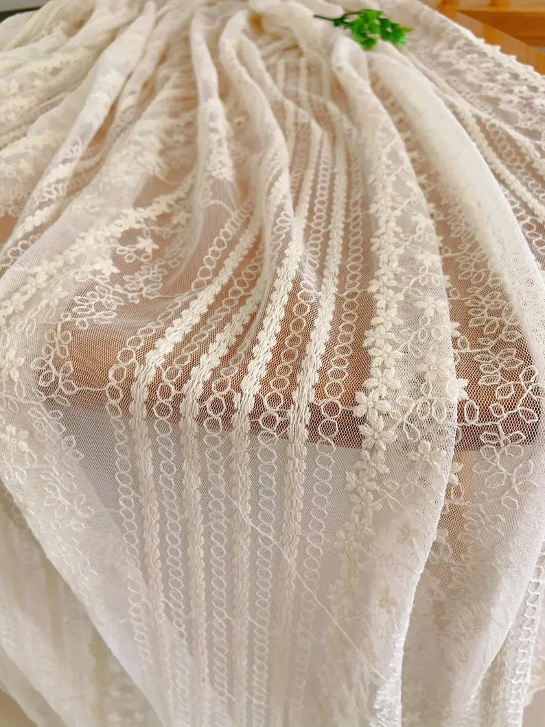 1 Yard Ivory Embroidered Tulle Lace Fabric With Elegant Florals Beige Mesh Lace Fabric Retro Style Wedding Table Cloth
1 Yard Ivory Embroidered Tulle Lace Fabric With Elegant Florals Beige Mesh Lace Fabric Retro Style Wedding Table Cloth