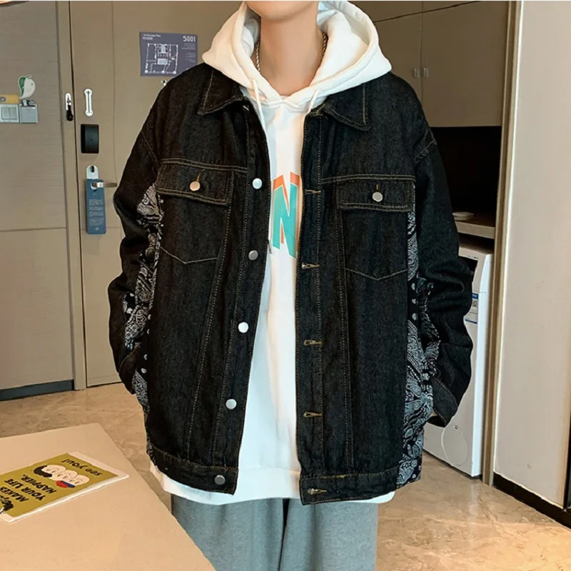 Men's Fashion Stitching Denim Jacket Male Korean Version of Loose Ins High Street Tooling Jacket Spring and Autumn Casual Jacket
Men's Fashion Stitching Denim Jacket Male Korean Version of Loose Ins High Street Tooling Jacket Spring and Autumn Casual Jacket