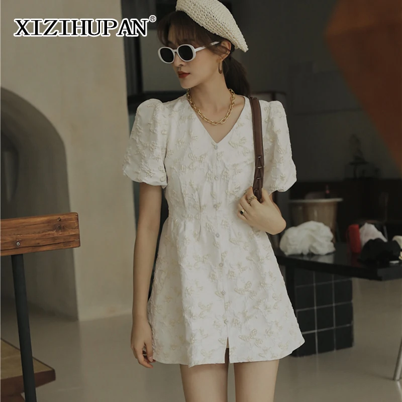 XIZIHUPAN Vintage White Dress For Women V Neck Puff Short Sleeve High Waist Elegant Mini Dresses Female 2021 Summer Fashion Tide
XIZIHUPAN Vintage White Dress For Women V Neck Puff Short Sleeve High Waist Elegant Mini Dresses Female 2021 Summer Fashion Tide