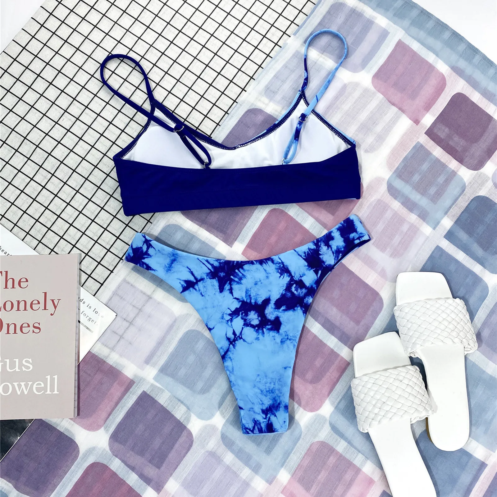 Swimwear Women 2021 Sexy Micro Bikini Brazilian Print G-string Swimsuits Bathers Bathing Suit 2 Piece Set Traje De Bano Mujer
Swimwear Women 2021 Sexy Micro Bikini Brazilian Print G-string Swimsuits Bathers Bathing Suit 2 Piece Set Traje De Bano Mujer