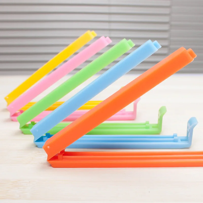 5Pcs/lot Portable New Kitchen Storage Food Snack Seal Sealing Bag Clips Sealer Clamp Plastic Tool
5Pcs/lot Portable New Kitchen Storage Food Snack Seal Sealing Bag Clips Sealer Clamp Plastic Tool