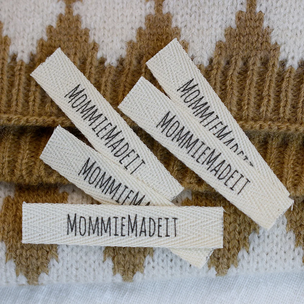 12*60mmTwill label, custom sewing label, clothing label, Fold label, brand name, personality label, product label (2074)
12*60mmTwill label, custom sewing label, clothing label, Fold label, brand name, personality label, product label (2074)