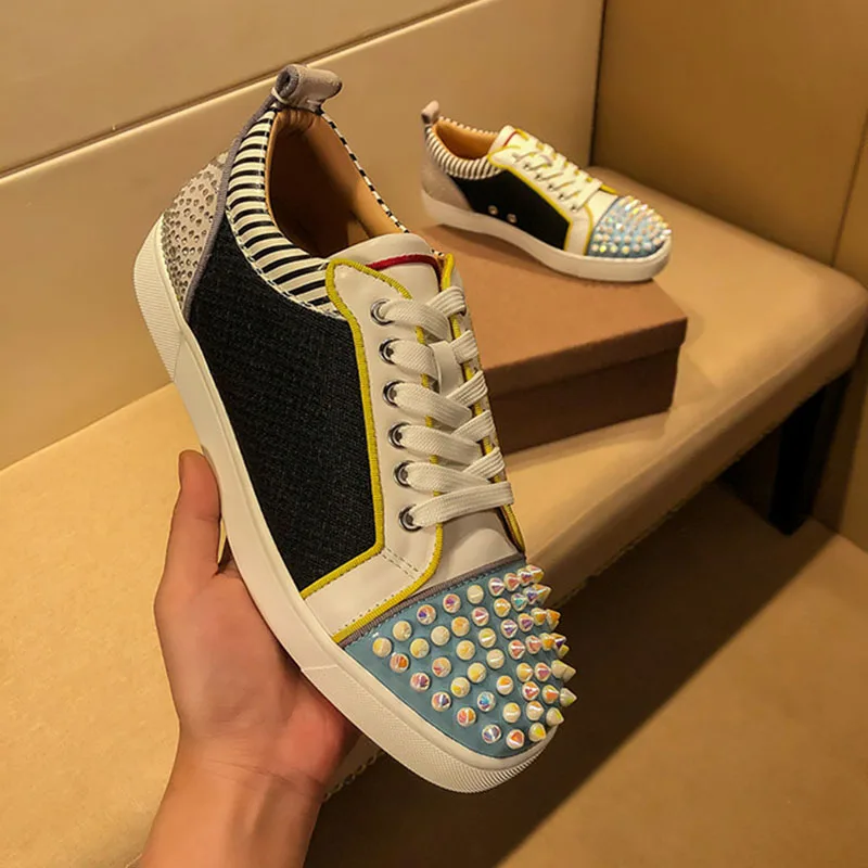 Men's shoes classic rivet Rhinestone camouflage low top shoes spring and autumn leather breathable leisure flat sports shoes
Men's shoes classic rivet Rhinestone camouflage low top shoes spring and autumn leather breathable leisure flat sports shoes