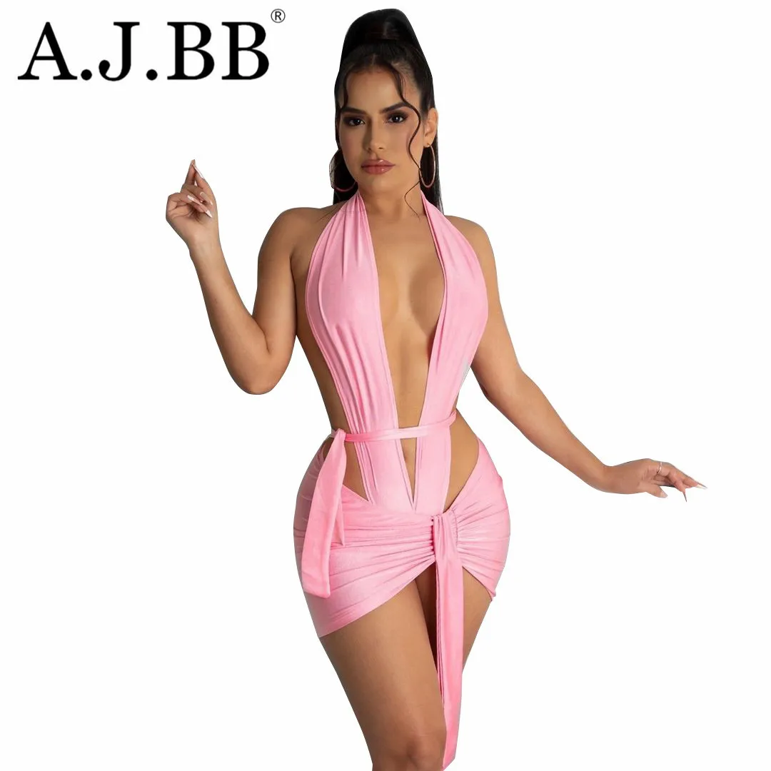 2021 summer new sexy solid color nightclub slim two-piece fashion V-neck sleeveless vest and skirt women's suit
2021 summer new sexy solid color nightclub slim two-piece fashion V-neck sleeveless vest and skirt women's suit