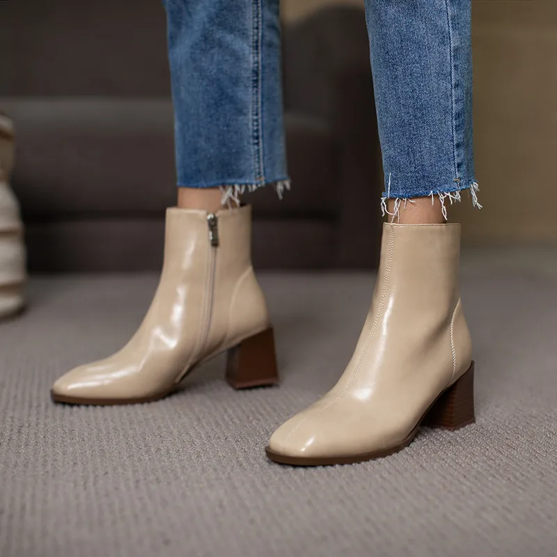 Fashion Women's Winter Boots Side Zipper Female Genuine Leather High Heels Boots For Women Party Basic Shoes Woman
Fashion Women's Winter Boots Side Zipper Female Genuine Leather High Heels Boots For Women Party Basic Shoes Woman