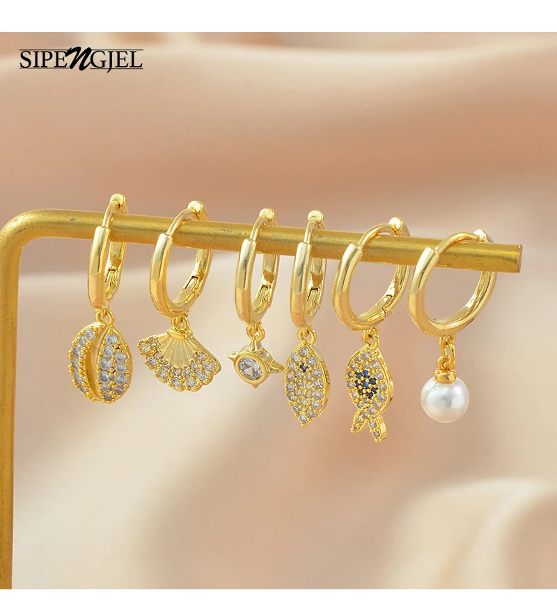 SIPENGJEL 6 Pcs Fashion Korean Style Pearl Pendant Hoop Earrings Set Luxury Brand Ear Buckle Earrings For Women Jewelry 2022
SIPENGJEL 6 Pcs Fashion Korean Style Pearl Pendant Hoop Earrings Set Luxury Brand Ear Buckle Earrings For Women Jewelry 2022