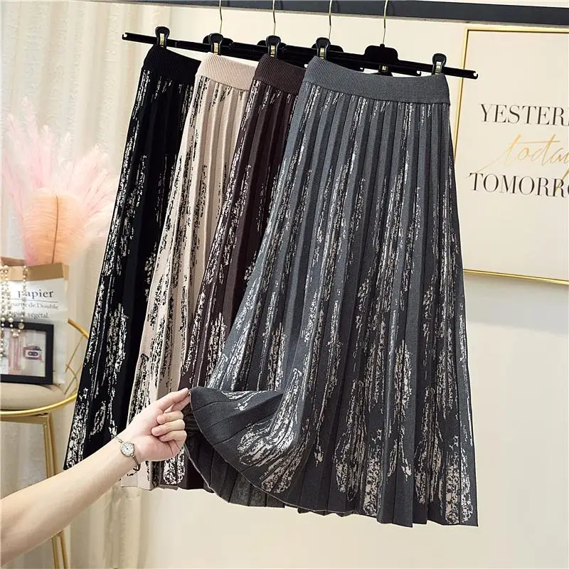Vintage Printed Knitted Skirts Women Autumn Winter Warm Casual Elastic High Waist Pleated Skirts Ladies A-line Midi Skirts
Vintage Printed Knitted Skirts Women Autumn Winter Warm Casual Elastic High Waist Pleated Skirts Ladies A-line Midi Skirts