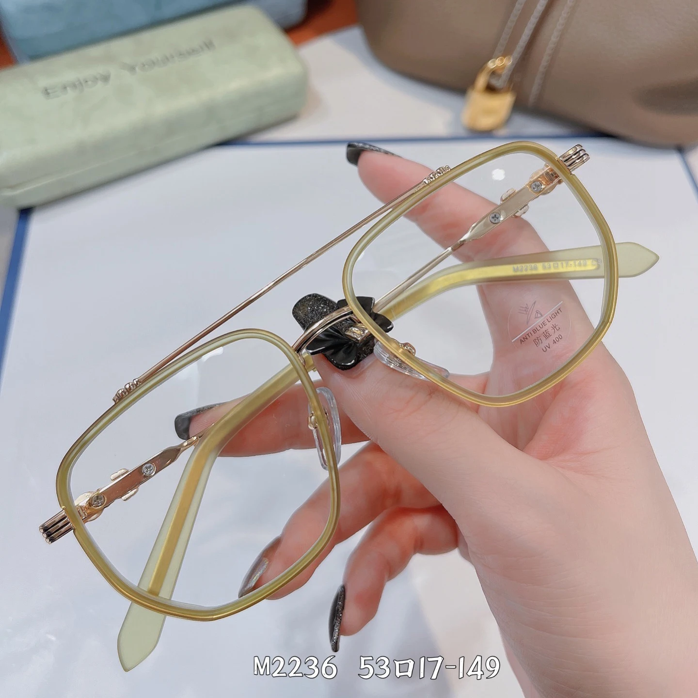 New Fashion Prescription Glasses Frame Ultra Light Retro Polygon Men's And Women's Same Popular Glasses Delicate Petals
New Fashion Prescription Glasses Frame Ultra Light Retro Polygon Men's And Women's Same Popular Glasses Delicate Petals