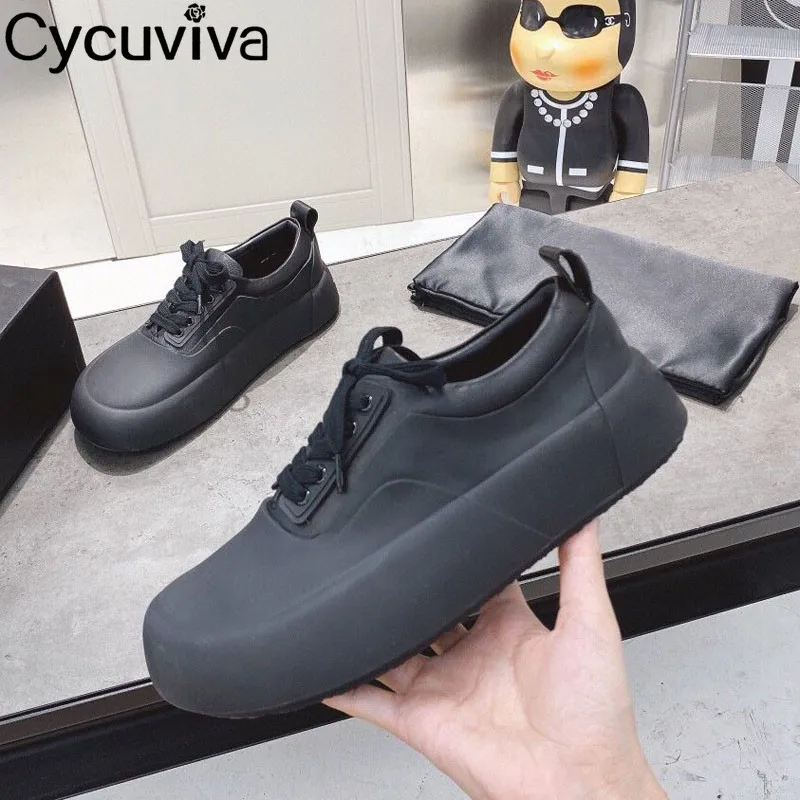 Designer Lace Up Bread Shoes Women Sneakers Round Toe Black White Flat Shoes Female Casual Platform Ladies Shoes Zapatos Mujer
Designer Lace Up Bread Shoes Women Sneakers Round Toe Black White Flat Shoes Female Casual Platform Ladies Shoes Zapatos Mujer