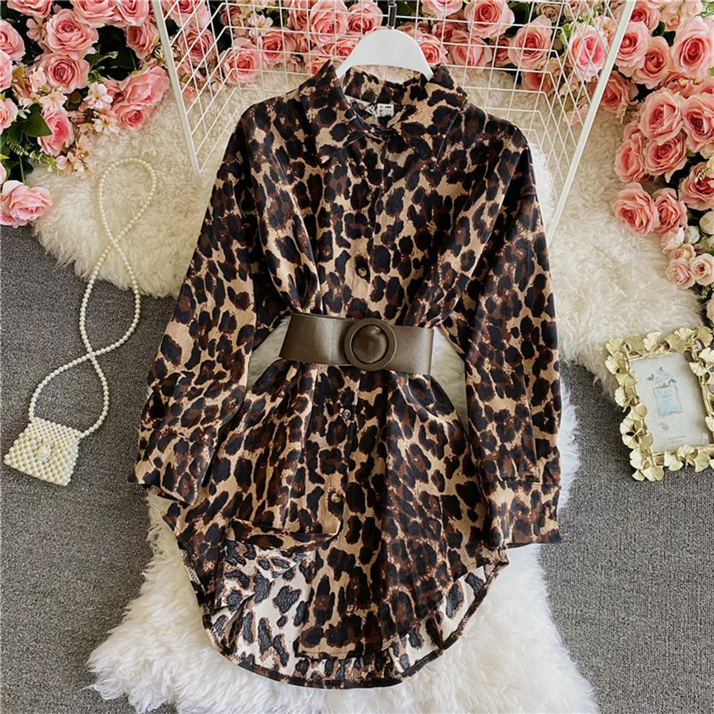 Vintage Corduroy Shirts Leopard Blouses for Women with belt Autumn Woman Tops Blouses Casual Woman Warm Blouse
Vintage Corduroy Shirts Leopard Blouses for Women with belt Autumn Woman Tops Blouses Casual Woman Warm Blouse