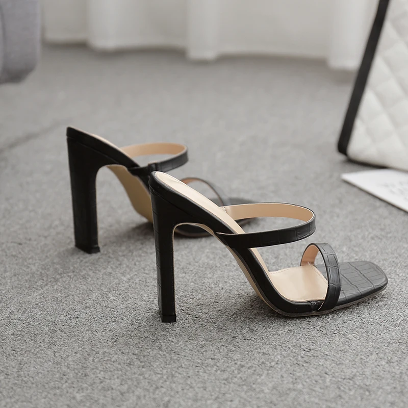 Summer Woman Shoes Slippers Basic PU Concise Shallow Square Heel Slip-On Outside Square Toe Size 35- 42 White Black
Summer Woman Shoes Slippers Basic PU Concise Shallow Square Heel Slip-On Outside Square Toe Size 35- 42 White Black