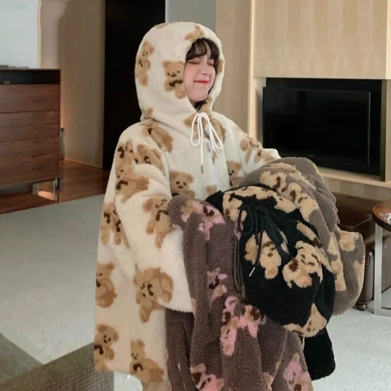 Women Bear Lamb Wool Jacket Sweatshirt Winter Oversized Hooded Streetwear Hip Hop Thick Coat Zipper Oversized Japanese Tops
Women Bear Lamb Wool Jacket Sweatshirt Winter Oversized Hooded Streetwear Hip Hop Thick Coat Zipper Oversized Japanese Tops
