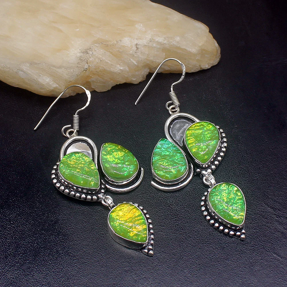 Gemstonefactory Big Promotion Unique 925 Silver Green Dichroic Glass Women Ladies Gifts Dangle Drop Earrings 20211824
Gemstonefactory Big Promotion Unique 925 Silver Green Dichroic Glass Women Ladies Gifts Dangle Drop Earrings 20211824