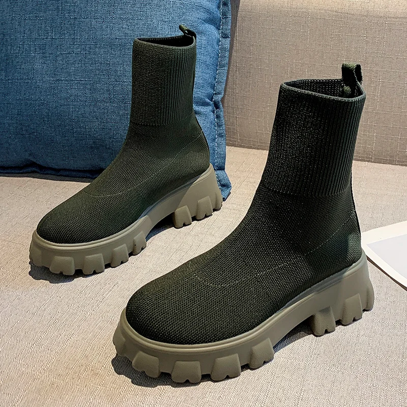 New Women's Boots Stretch Fabric Mid-heel Short Boots Thick-soled Round Toe Square Root Boots Outdoor Non-slip Warm Casual Shoes
New Women's Boots Stretch Fabric Mid-heel Short Boots Thick-soled Round Toe Square Root Boots Outdoor Non-slip Warm Casual Shoes