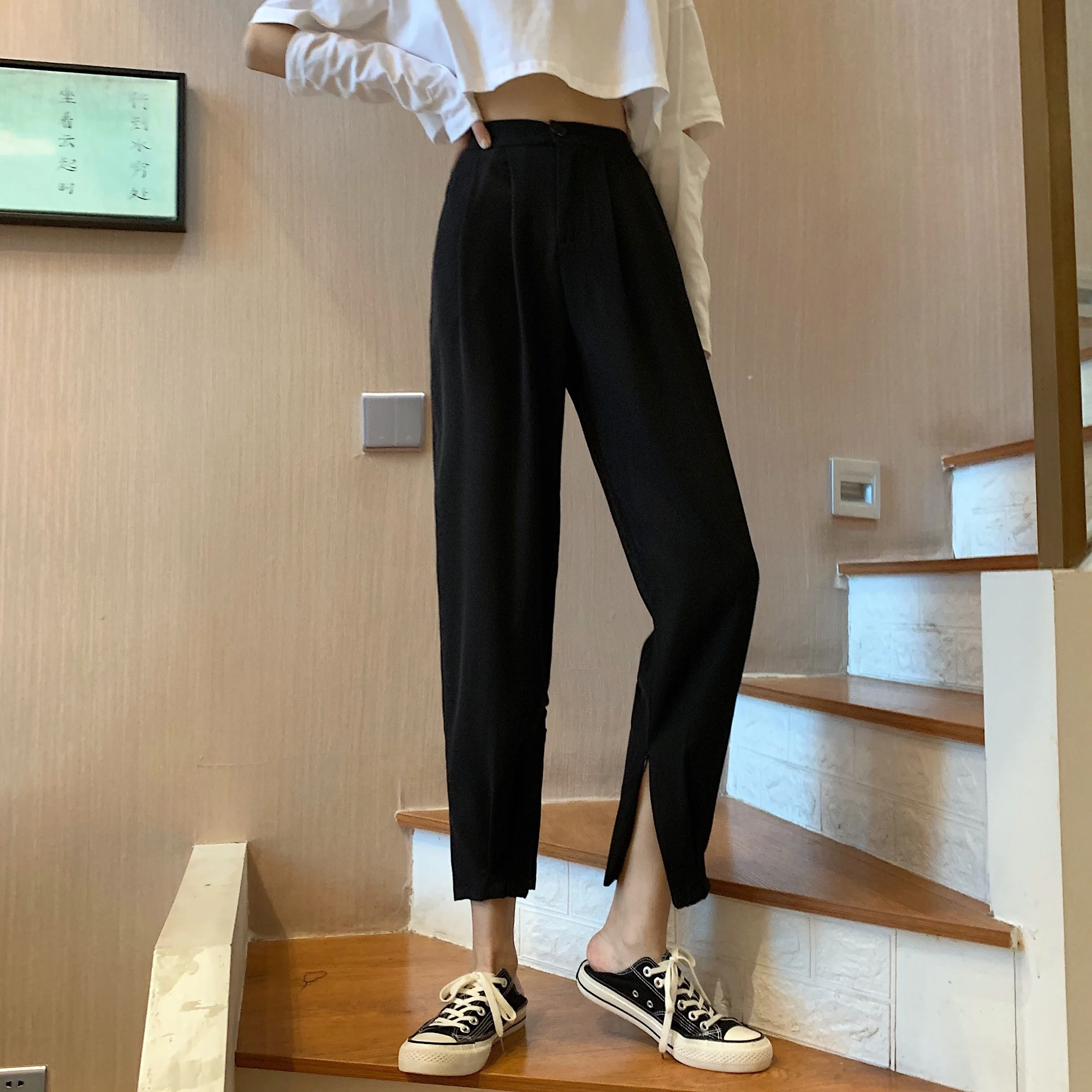 Women's Wide Pants Women's Straight Tube Loose High Waist Harlan Pants Look Thin And Versatile Autumn Leggings
Women's Wide Pants Women's Straight Tube Loose High Waist Harlan Pants Look Thin And Versatile Autumn Leggings