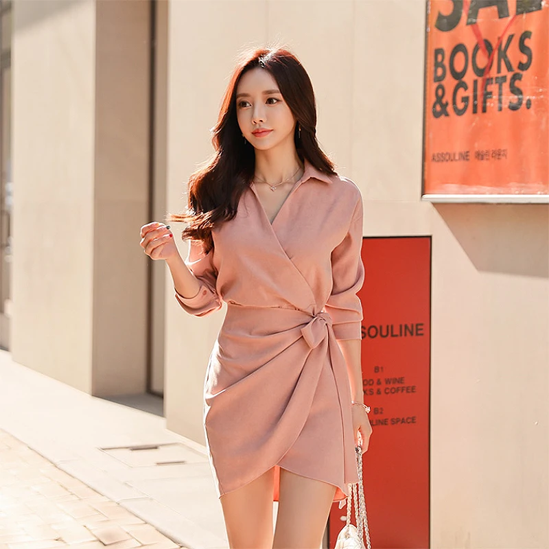 2021 Autumn Women Dresses Office Lady Elegant Asymmetriccal Lace Up Fold V-Neck Turn-down Collar High Waist Dress
2021 Autumn Women Dresses Office Lady Elegant Asymmetriccal Lace Up Fold V-Neck Turn-down Collar High Waist Dress