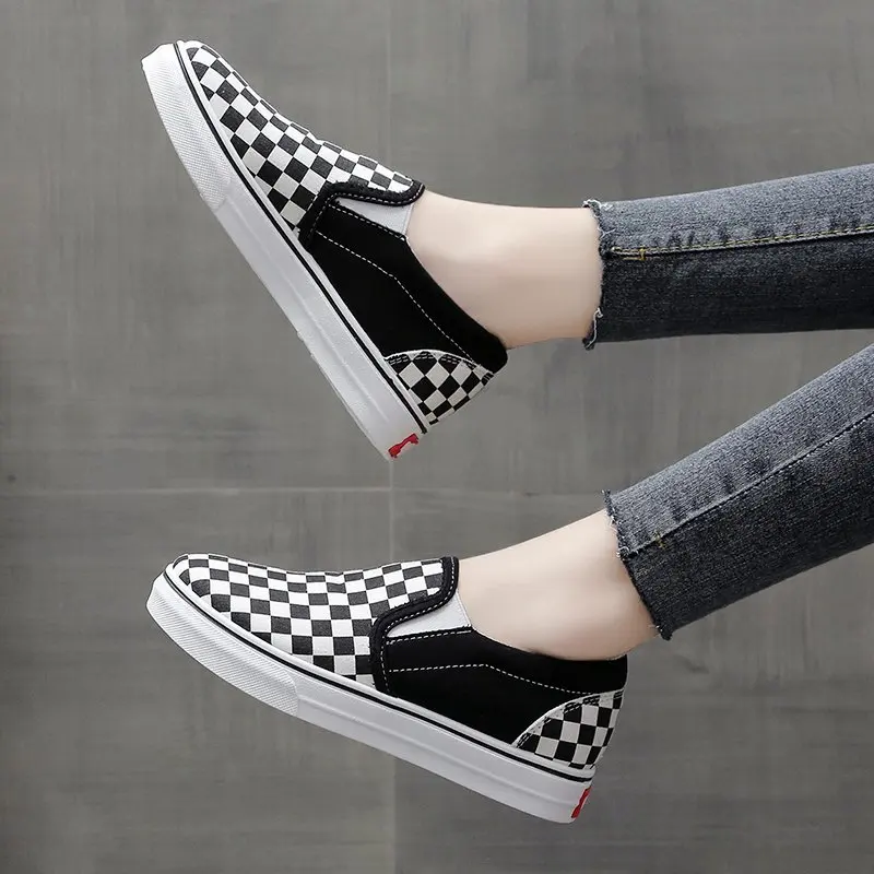 Checkerboard Flat Shoes Women Lattice Vulcanized Canvas Shoes Summer Loafers Breathable Casual Walking Shoes Soft Skate Shoes
Checkerboard Flat Shoes Women Lattice Vulcanized Canvas Shoes Summer Loafers Breathable Casual Walking Shoes Soft Skate Shoes