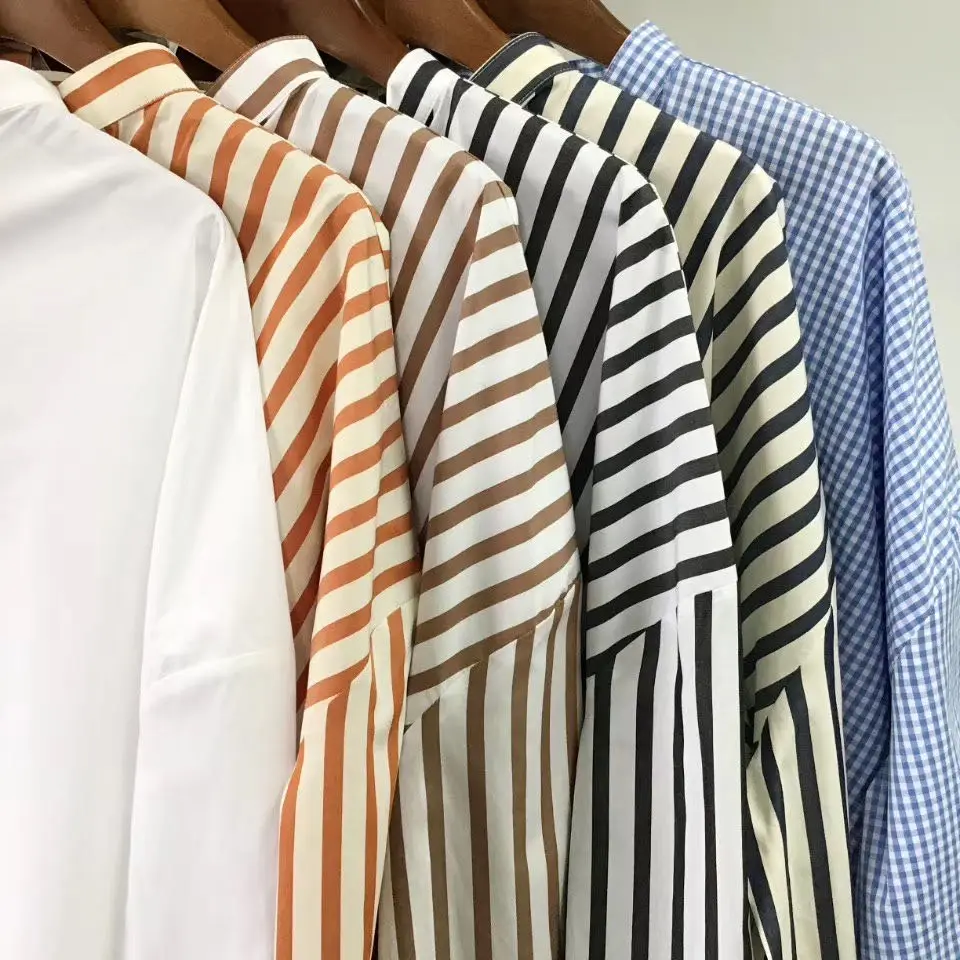 2020 Early Spring New Loose Silhouette Slanted Placket Single-breasted Striped Long Sleeve Shirt
2020 Early Spring New Loose Silhouette Slanted Placket Single-breasted Striped Long Sleeve Shirt