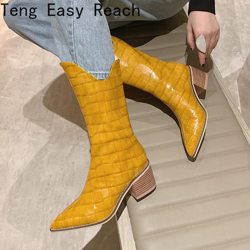 2021 New Autumn Winter Big Size Women's Shoes Stone Print Wedges High Heel Ankle Boots Fashion Slip on Pointed Toe Short Boots
2021 New Autumn Winter Big Size Women's Shoes Stone Print Wedges High Heel Ankle Boots Fashion Slip on Pointed Toe Short Boots