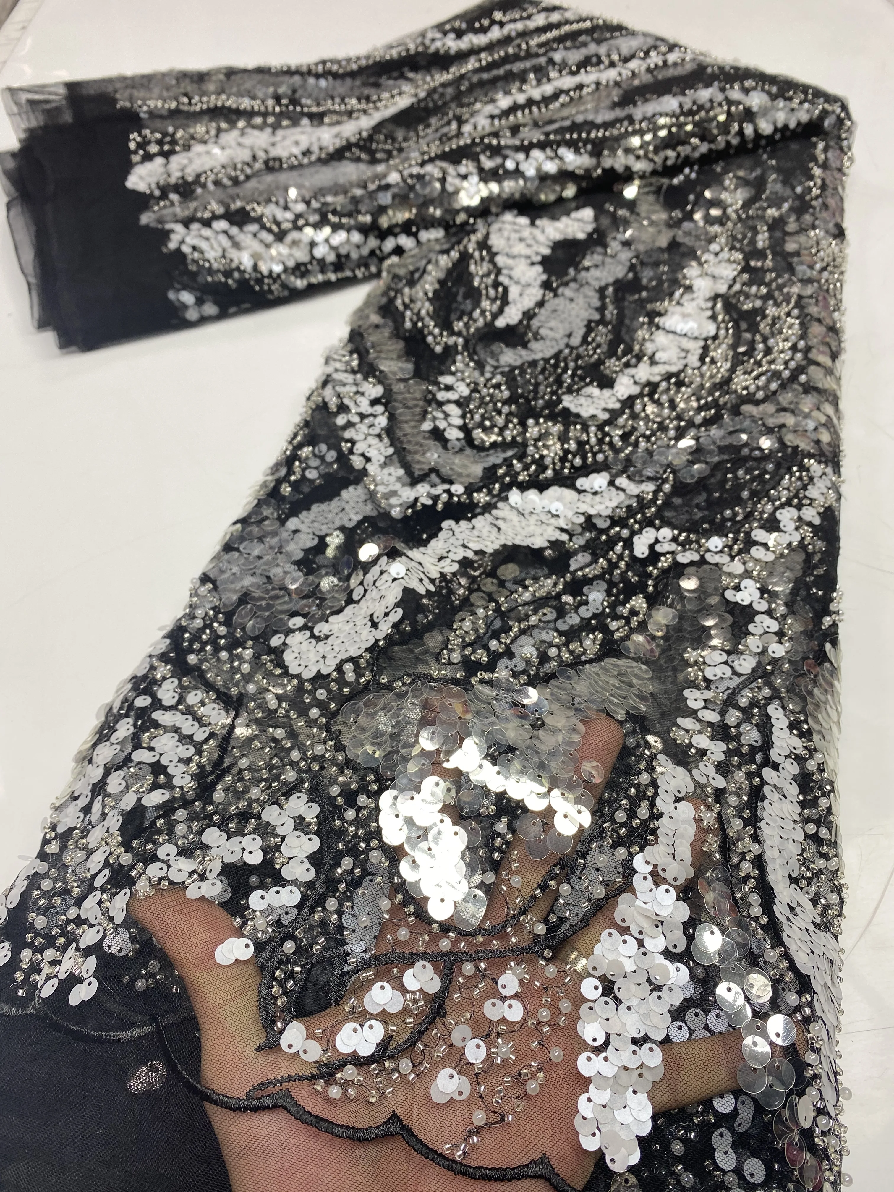 Pink Africa Lace Fabric High Quality With Sequins 2020 Embroidered French Net Lace Fabric For Nigerian Wedding Dress NI4309
Pink Africa Lace Fabric High Quality With Sequins 2020 Embroidered French Net Lace Fabric For Nigerian Wedding Dress NI4309