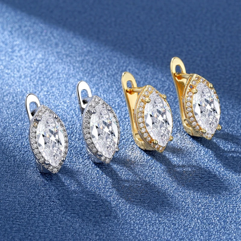 Fashion Oval Small Ear Buckle Women's Row Diamond Earrings Simple Temperament Diamond Ear Buckle Female Stud Earrings
Fashion Oval Small Ear Buckle Women's Row Diamond Earrings Simple Temperament Diamond Ear Buckle Female Stud Earrings