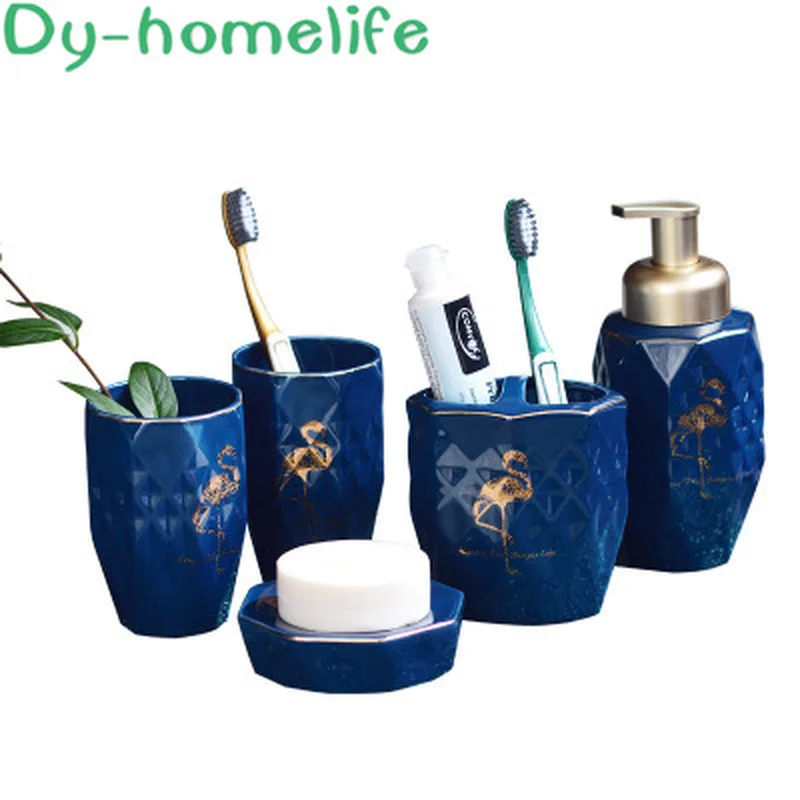 Nordic Phnom Penh Gemstone Pattern White Blue Two-color Drawing Gold Flamingo Ice Crack Ceramic Family Bathroom Wash 5 Piece Set
Nordic Phnom Penh Gemstone Pattern White Blue Two-color Drawing Gold Flamingo Ice Crack Ceramic Family Bathroom Wash 5 Piece Set