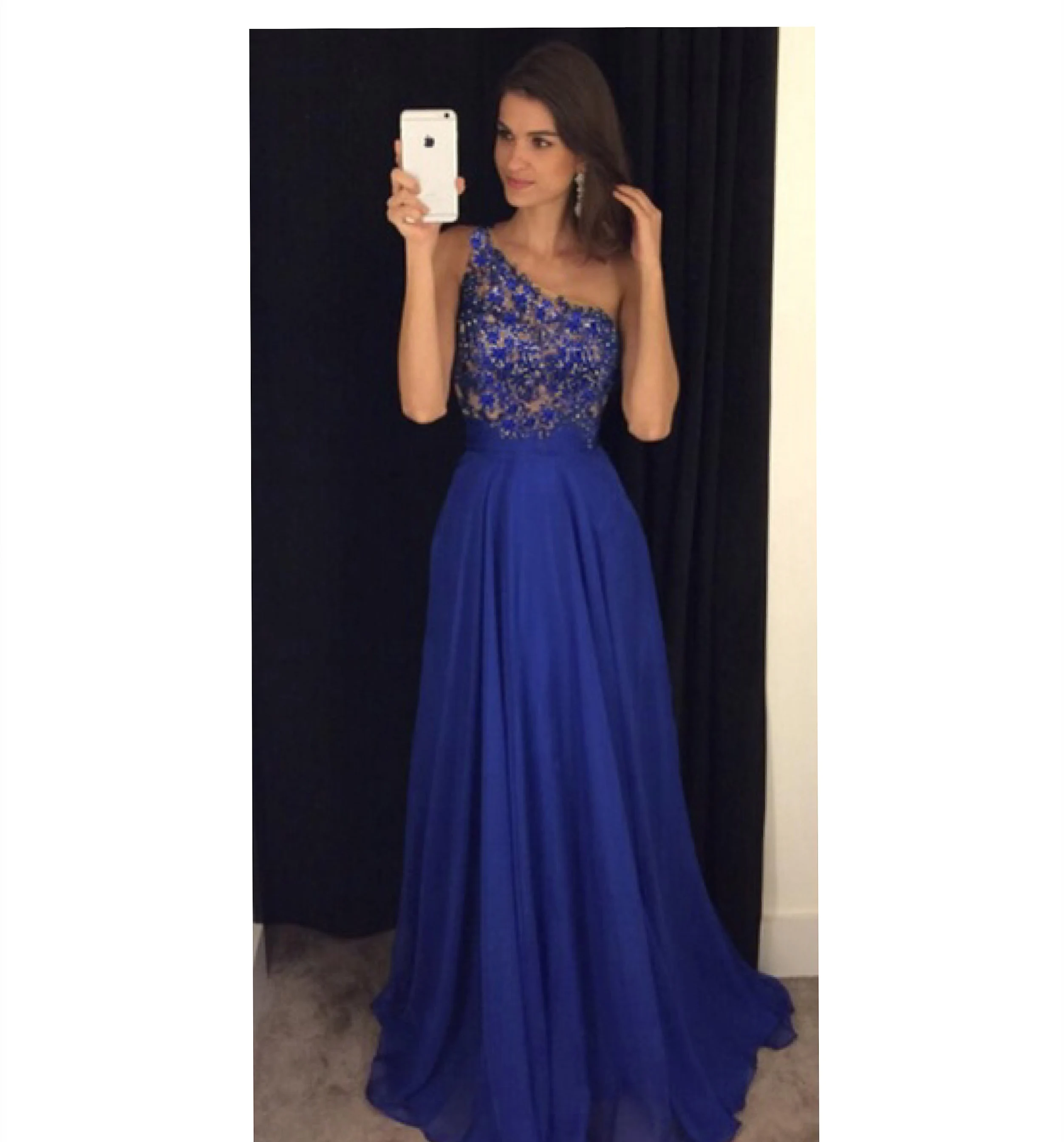 Royal Blue Prom Dresses Lace Applique Beaded Sheer Top Chiffon Crystal Long Wedding Guest Gowns Sexy Evening Dress One Shoulder
Royal Blue Prom Dresses Lace Applique Beaded Sheer Top Chiffon Crystal Long Wedding Guest Gowns Sexy Evening Dress One Shoulder