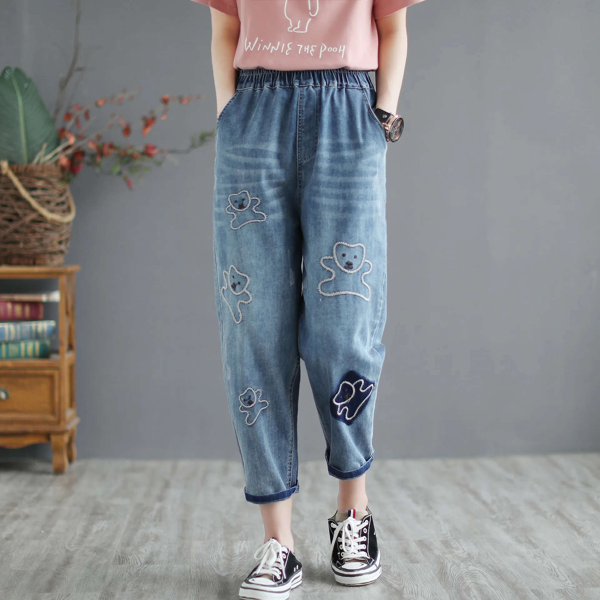 Women Spring Summer Fashion Cartoon Bear Embroidery Kawaii Elastic High Waist Jeans Female Loose Casual Haream Denim Thin Pants
Women Spring Summer Fashion Cartoon Bear Embroidery Kawaii Elastic High Waist Jeans Female Loose Casual Haream Denim Thin Pants