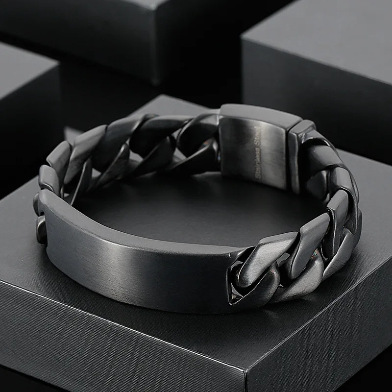 Stainless steel bracelet European and American black titanium steel bracelet Fashion trend titanium steel jewelry
Stainless steel bracelet European and American black titanium steel bracelet Fashion trend titanium steel jewelry