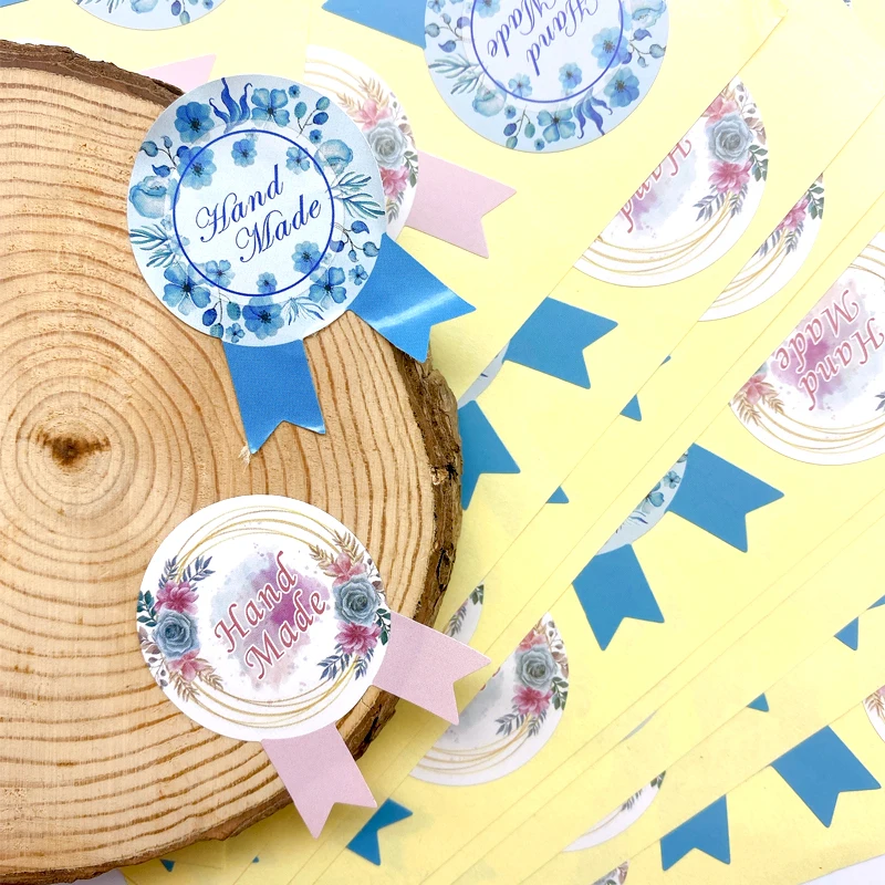 80pcs Sweet Pink Blue Medal Handmade Flower Self adhesive Sealing Label Kraft Sticker Baking DIY Work Cake Gift Box Stickers
80pcs Sweet Pink Blue Medal Handmade Flower Self adhesive Sealing Label Kraft Sticker Baking DIY Work Cake Gift Box Stickers