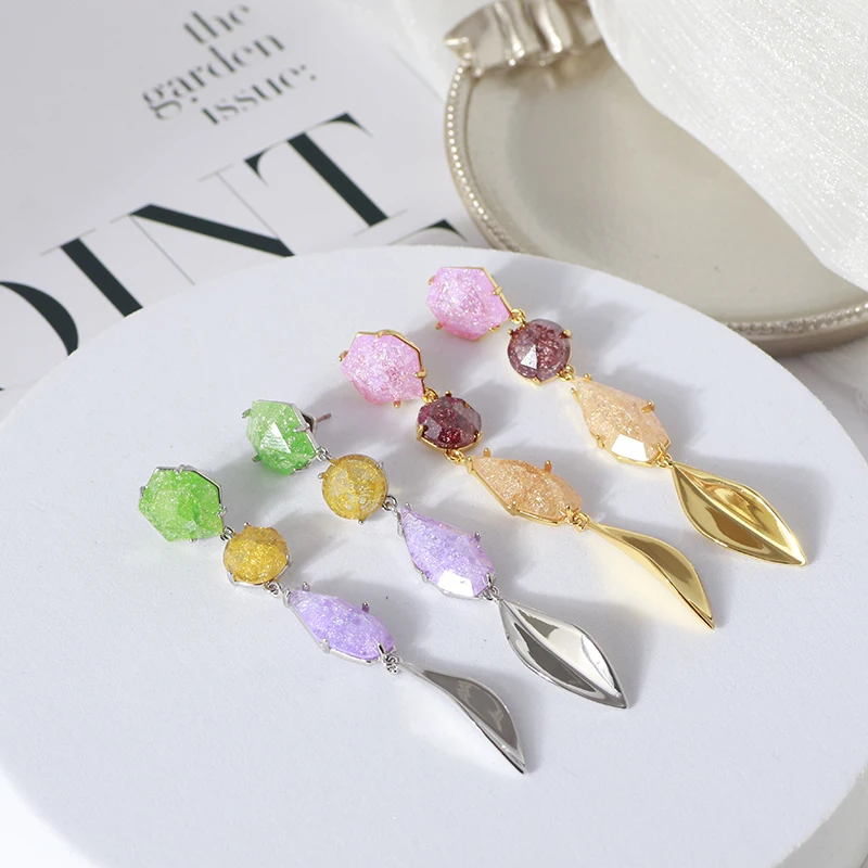 10cmLong pendant Stone Ornament Women Earrings Luxury Gold Color Prong Setting Purple Stone leaf Earrings Jewelry Drop Shipping
10cmLong pendant Stone Ornament Women Earrings Luxury Gold Color Prong Setting Purple Stone leaf Earrings Jewelry Drop Shipping