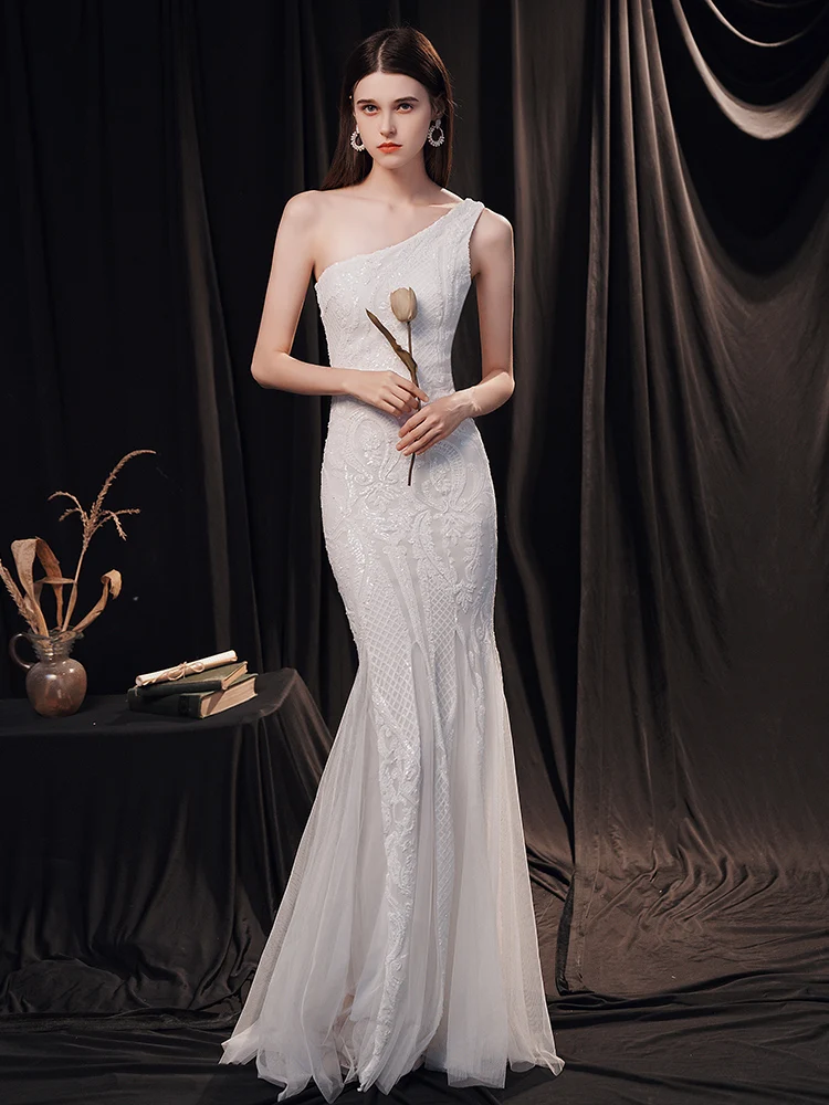Partysix New Summer Elegant One Shoulder Long Sequin Evening Dress 2021 New Women Party Dress Wedding Wear
Partysix New Summer Elegant One Shoulder Long Sequin Evening Dress 2021 New Women Party Dress Wedding Wear