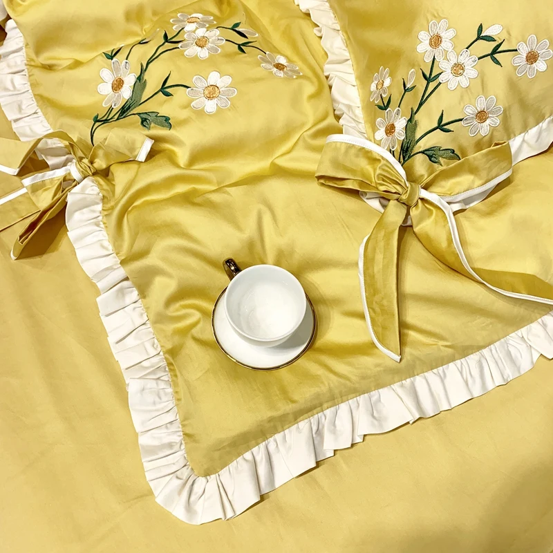 Luxury Bedding Set Embridery Duvet Cover Set Flat Sheet Pillowcases Queen King Size Bed Linen 4pcs
Luxury Bedding Set Embridery Duvet Cover Set Flat Sheet Pillowcases Queen King Size Bed Linen 4pcs