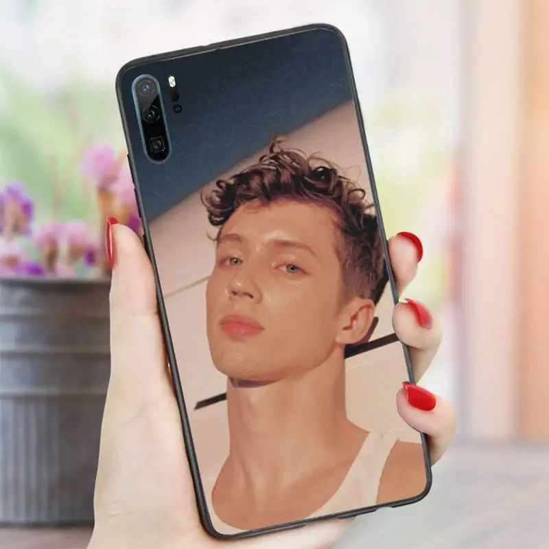 Troye Sivan American singer Phone Case For Huawei honor Mate P 10 20 30 40 i 9 8 pro x Lite smart 2019 nova 5t
Troye Sivan American singer Phone Case For Huawei honor Mate P 10 20 30 40 i 9 8 pro x Lite smart 2019 nova 5t