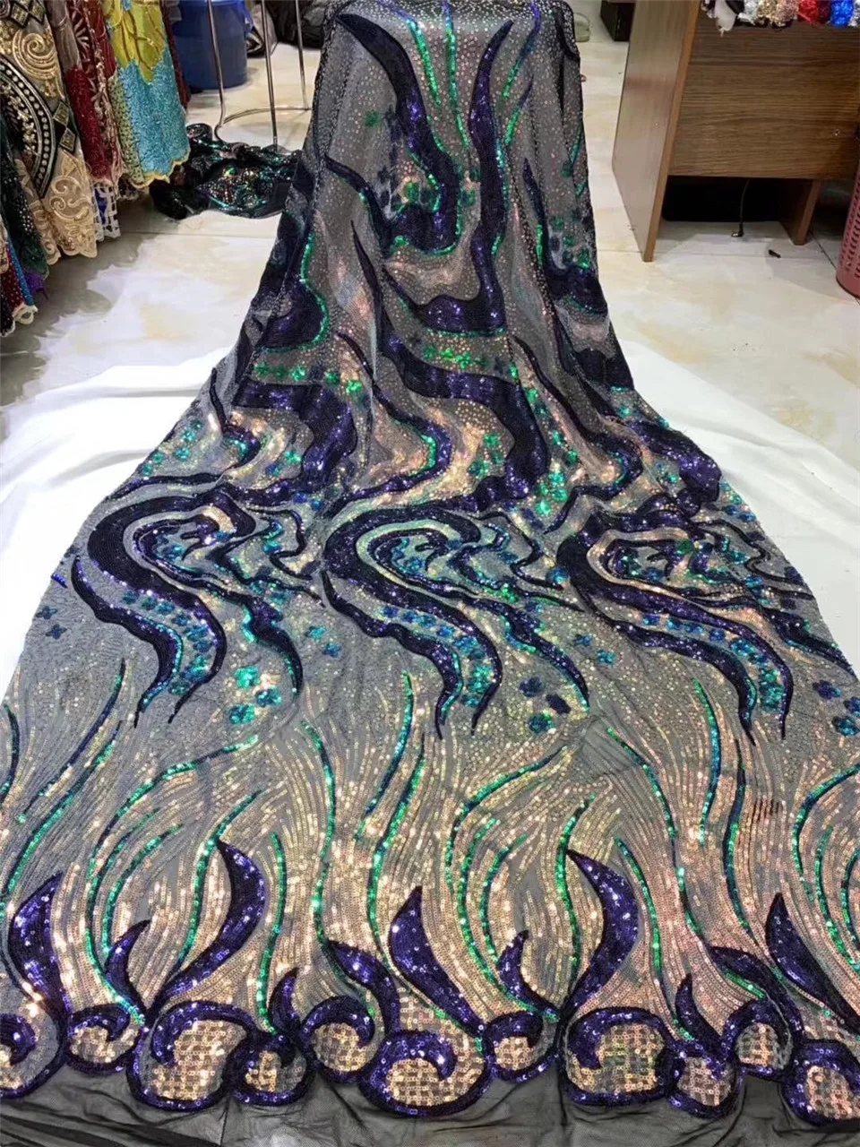 Nigeria Lace Fabric African Lace Fabric 2020 High Quality Lace with Sequined French Lace Fabric Clothes H3638
Nigeria Lace Fabric African Lace Fabric 2020 High Quality Lace with Sequined French Lace Fabric Clothes H3638