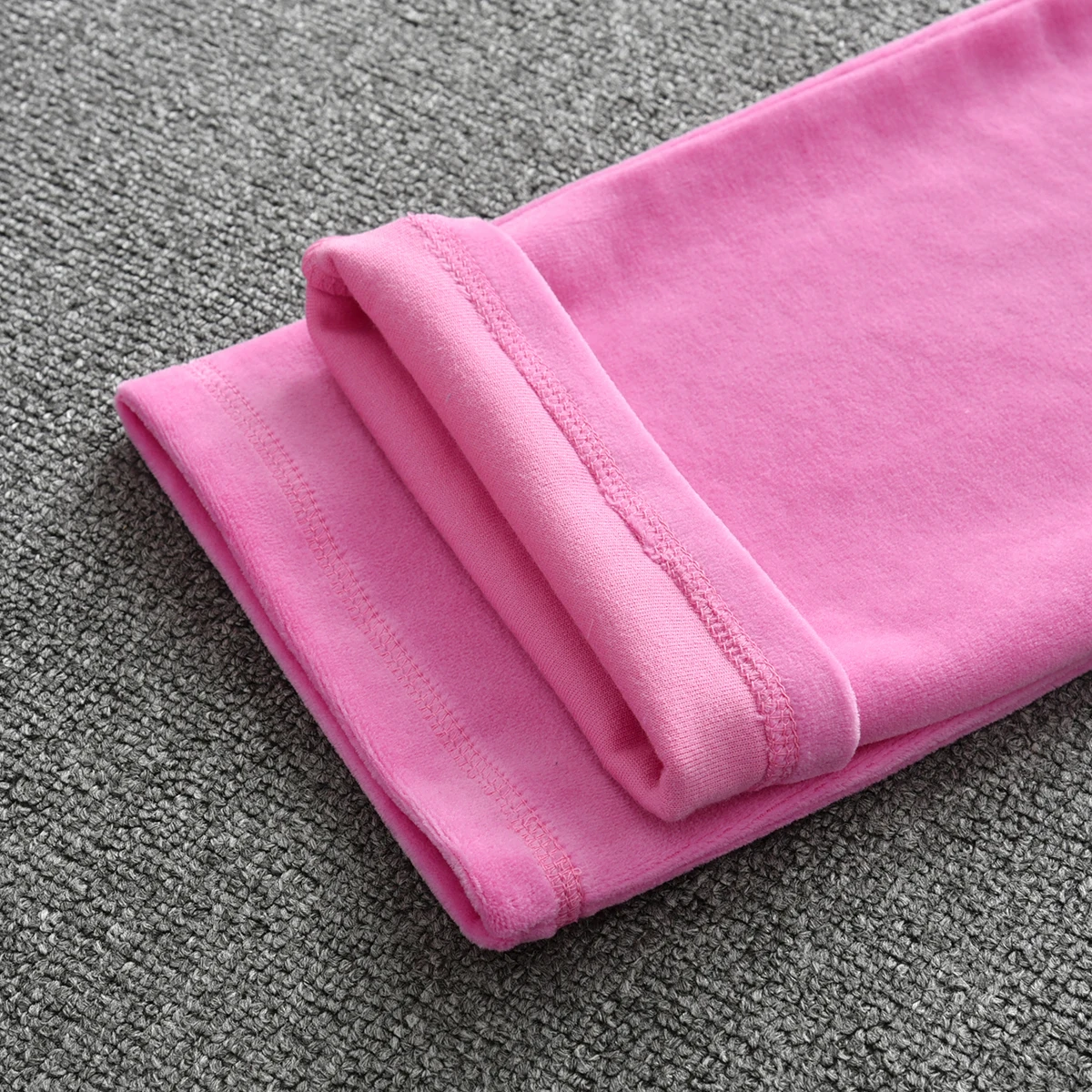 Spring/Fall 2021 Women's Brand Velvet Fabric Tracksuits Velour Suit Women New Track Suit Hoodies And Pants Fat Sister Sportswear
Spring/Fall 2021 Women's Brand Velvet Fabric Tracksuits Velour Suit Women New Track Suit Hoodies And Pants Fat Sister Sportswear