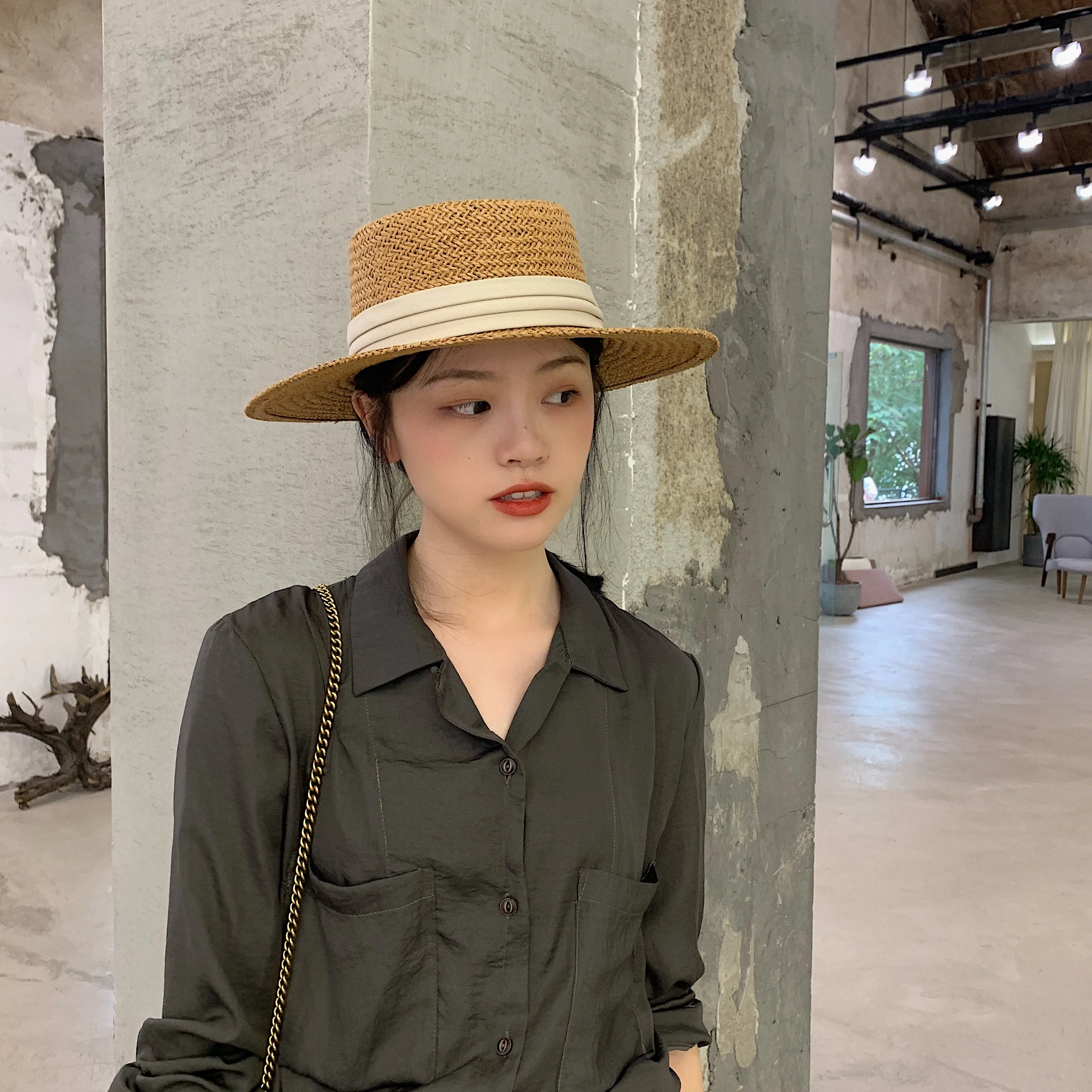 2021 New Style Lady Temperament Lady Fashion Flat Straw Hat Children Summer Vacation Sun Protection Beach Hat
2021 New Style Lady Temperament Lady Fashion Flat Straw Hat Children Summer Vacation Sun Protection Beach Hat