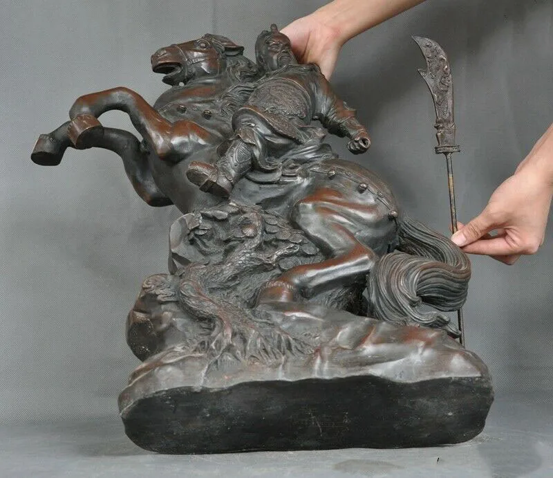 wedding decoration China temple Bronze pine horse riding hold Knife Dragon Guan Gong Guan-yu Statue
wedding decoration China temple Bronze pine horse riding hold Knife Dragon Guan Gong Guan-yu Statue