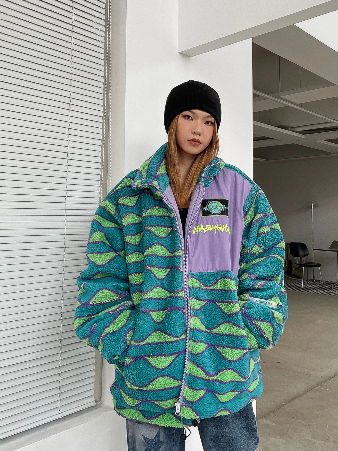 Granular cashmere cotton coat oversize Harajuku style street BF contrast minority design thickened lamb wool jackets
Granular cashmere cotton coat oversize Harajuku style street BF contrast minority design thickened lamb wool jackets