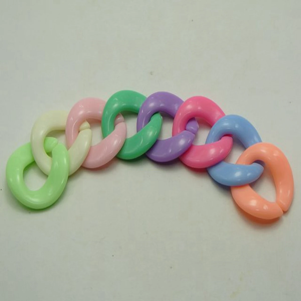 100 Mixed Pastel Color Acrylic Round Linking Rings Open Chain Beads 21mm Connector link Chain For Necklace Bracelet
100 Mixed Pastel Color Acrylic Round Linking Rings Open Chain Beads 21mm Connector link Chain For Necklace Bracelet