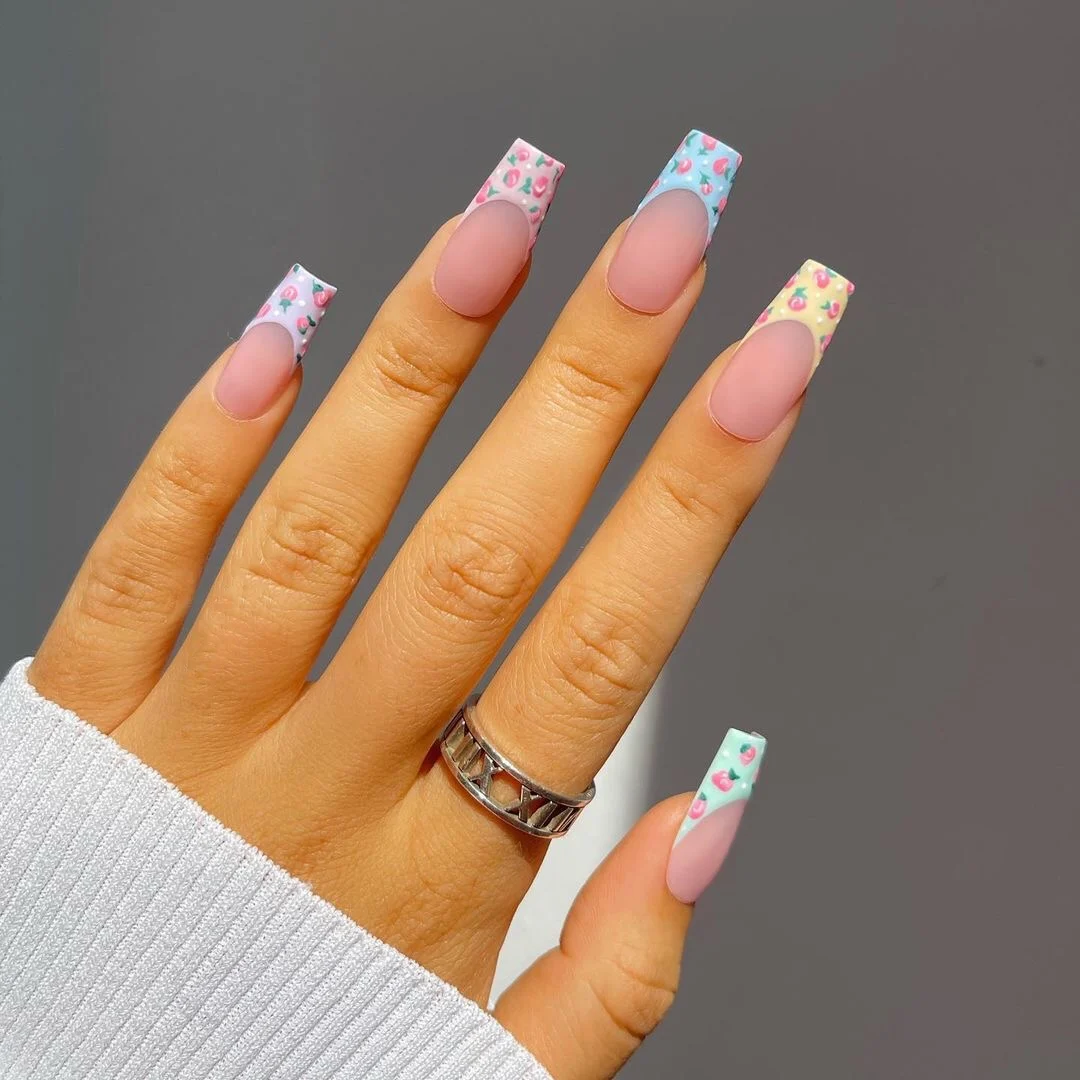24Pcs/Box French Coffin False Nail Patches Press on Nails Ballerina Fake Nails with Flower Design Detachable Manicure Nail Tips
24Pcs/Box French Coffin False Nail Patches Press on Nails Ballerina Fake Nails with Flower Design Detachable Manicure Nail Tips