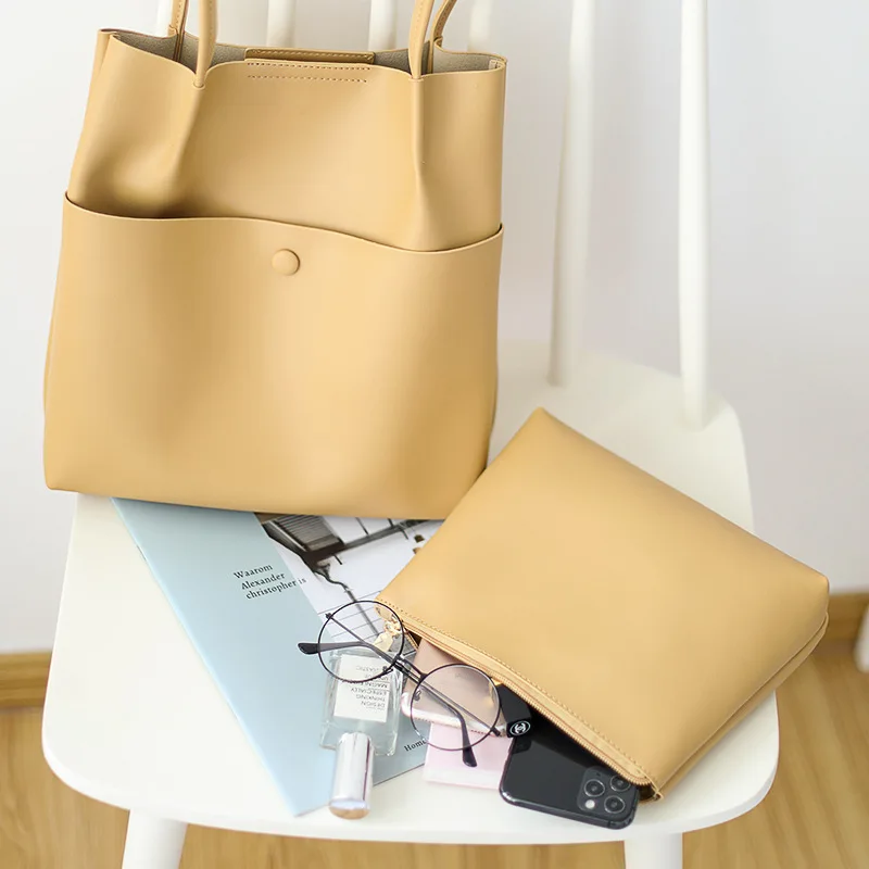 Artificial Leather Big Capacity Handbag Teenager Korean Fashion Pu Leather Big Capacity Over Shoulder Bag with Interior Purse
Artificial Leather Big Capacity Handbag Teenager Korean Fashion Pu Leather Big Capacity Over Shoulder Bag with Interior Purse