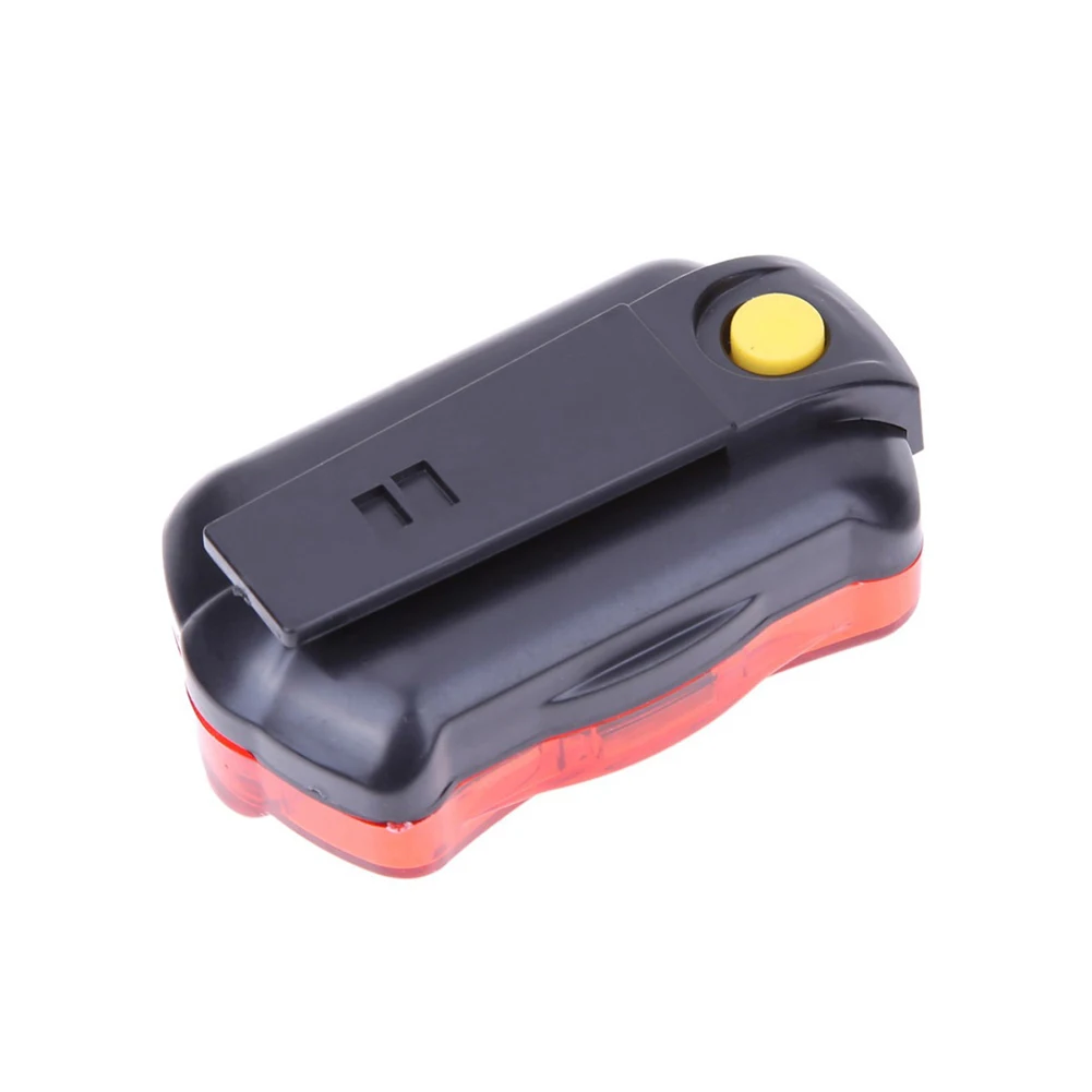 1Pcs Super bright LED light bicycle tail lamp Flashinf Light Bike Taillight Red Cycling Projector Safety Warning Lamp
1Pcs Super bright LED light bicycle tail lamp Flashinf Light Bike Taillight Red Cycling Projector Safety Warning Lamp