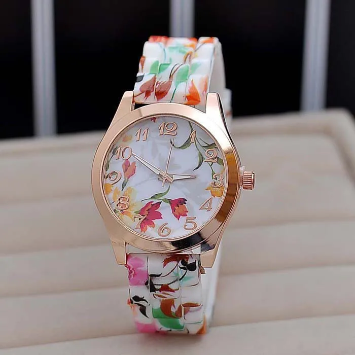 Fashion Women Watches Top Brand Luxury Quartz Casual Student Watches Silicone Band Printed Flower Analog Women's Wrist Watch %
Fashion Women Watches Top Brand Luxury Quartz Casual Student Watches Silicone Band Printed Flower Analog Women's Wrist Watch %