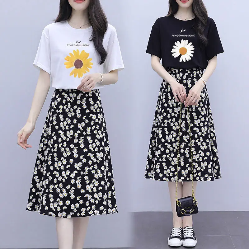 Women's Modern Style Skirt Two-Piece Suit Summer Outfits Cotton O-Neck Top Tee New Short Sleeve T-Shirt Grils Daisy Print Skirts
Women's Modern Style Skirt Two-Piece Suit Summer Outfits Cotton O-Neck Top Tee New Short Sleeve T-Shirt Grils Daisy Print Skirts
