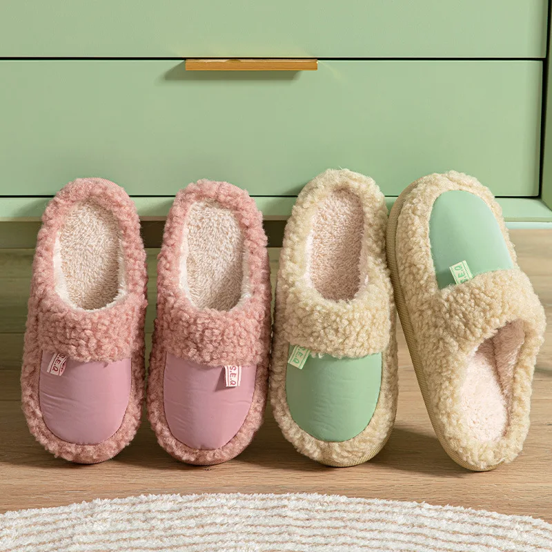 Men's and Women's New Plush Slippers Home Indoor Non-slip Soft Bottom Leather Floor Couple Shoes Cotton Slippers
Men's and Women's New Plush Slippers Home Indoor Non-slip Soft Bottom Leather Floor Couple Shoes Cotton Slippers